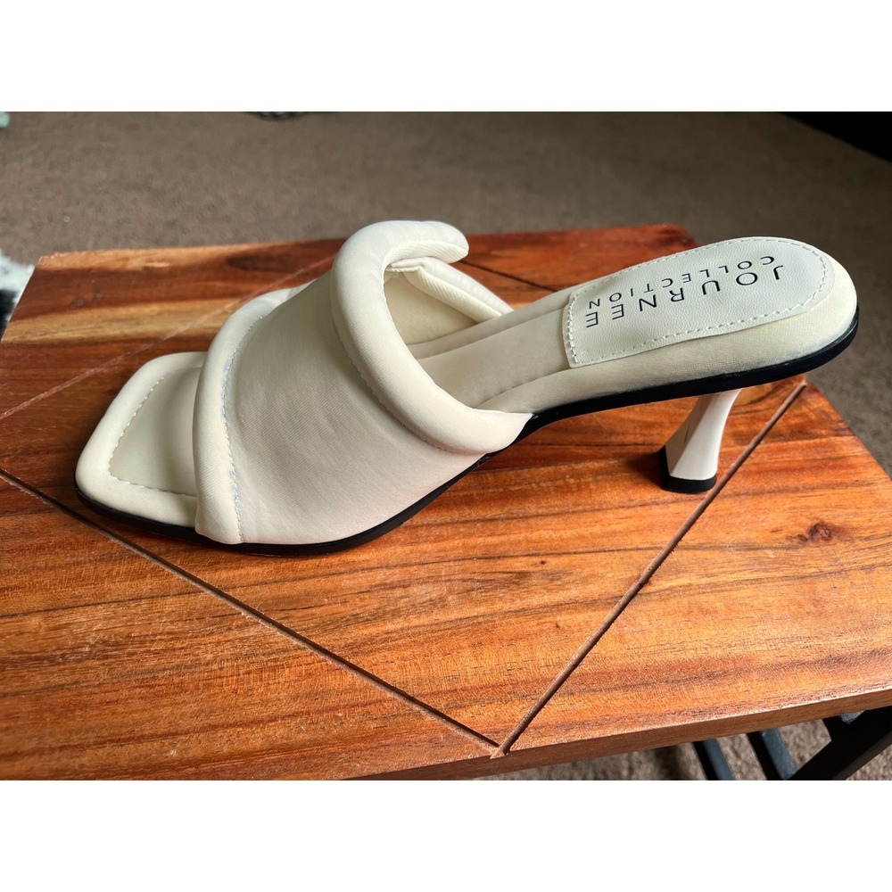 Journee Collection Cream Puffy Square Toe Flared Kitten Heel Mule Size 8.5